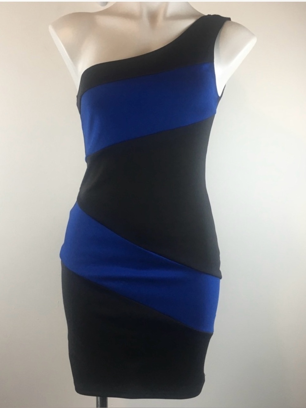 Lily Rose One-Shoulder Black and Blue Dress